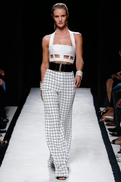 Look 19